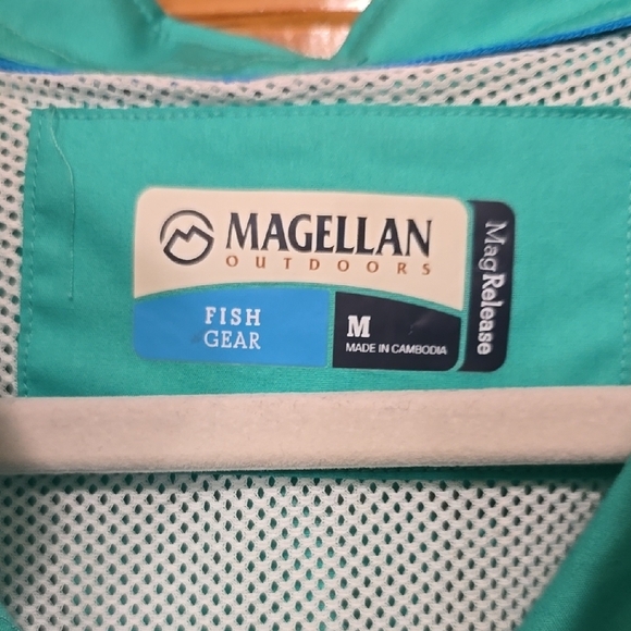Magellan Outdoors Blue Fishing/ Outdoors Shirt M - Picture 2 of 6